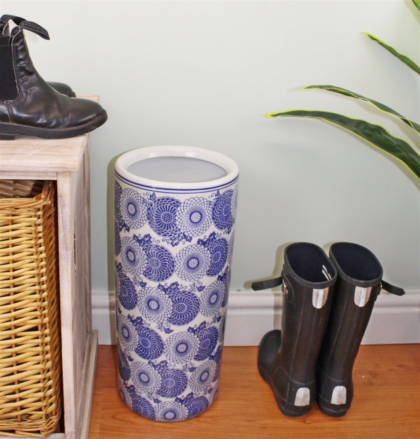 Umbrella Stand, Vintage Blue & White Marigold Design